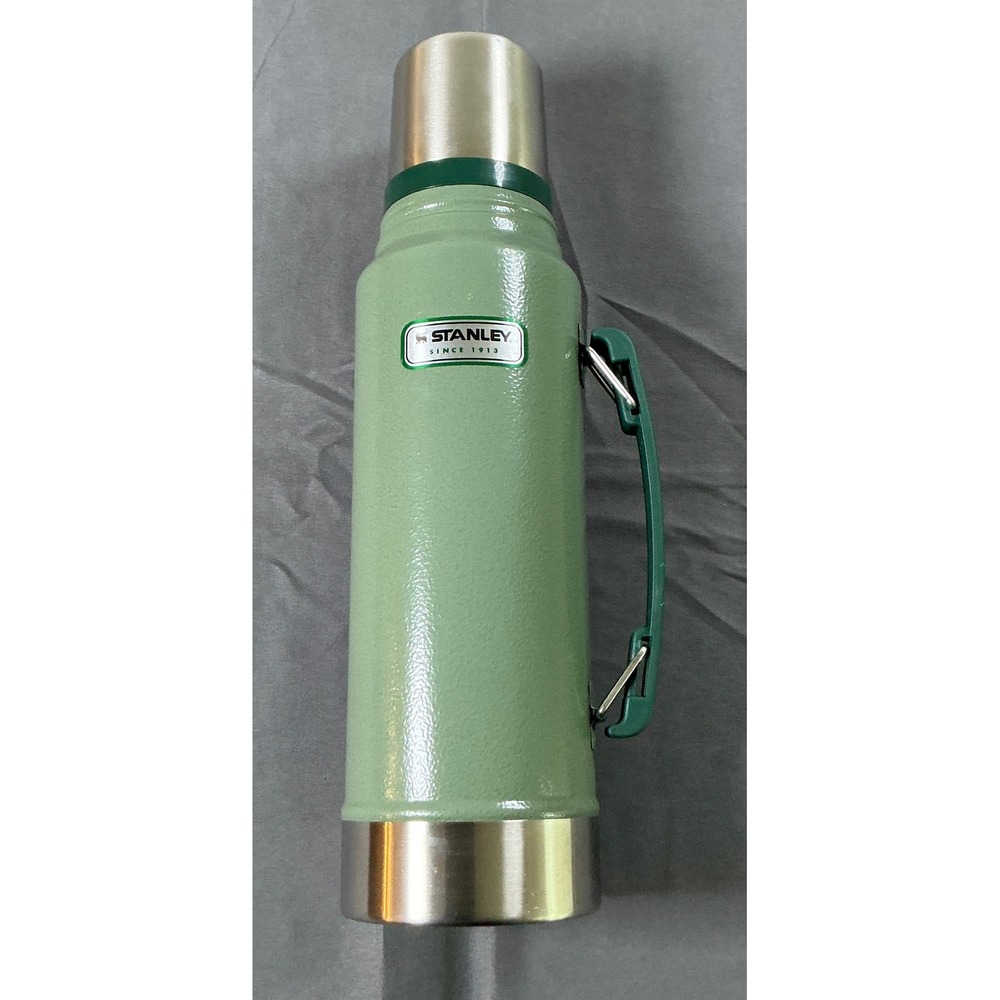 Stanley Classic Vacuum Insulated Thermos 1.1qt 1.0L Hammertone Green 20-00554